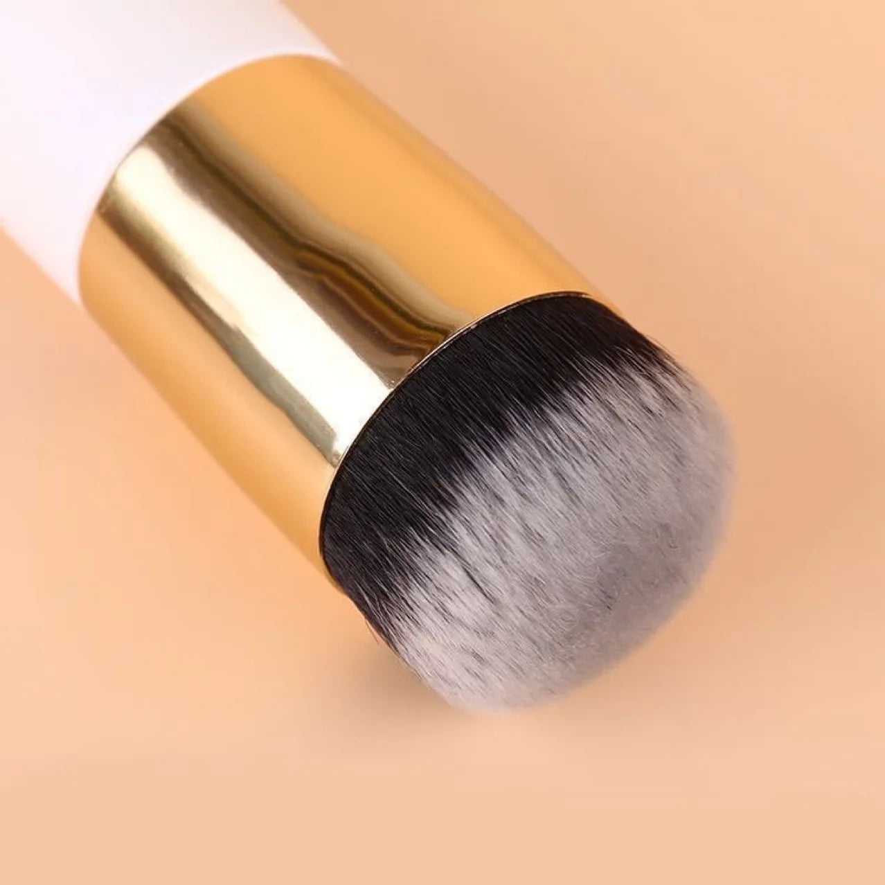 Chubby Pier Foundation Flat Brush